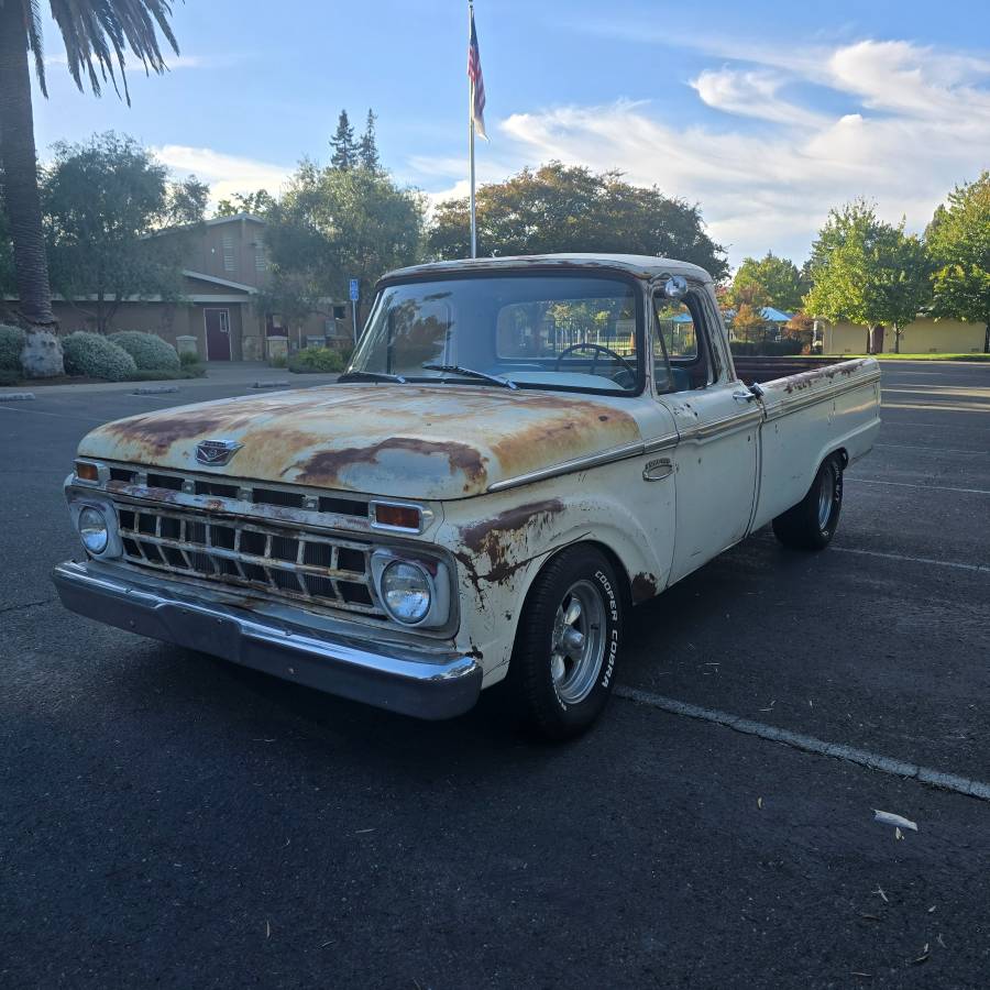Ford-f100-pickup-1965-white-9