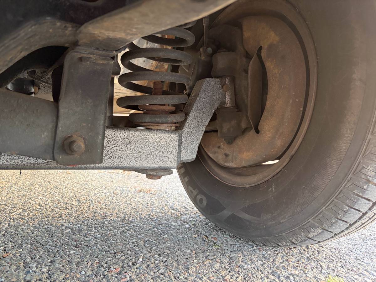 Ford-f100-pickup-1966-custom-10