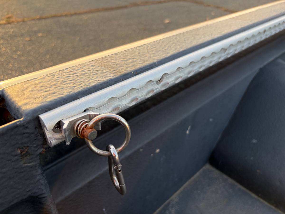 Ford-f100-pickup-1966-custom-13