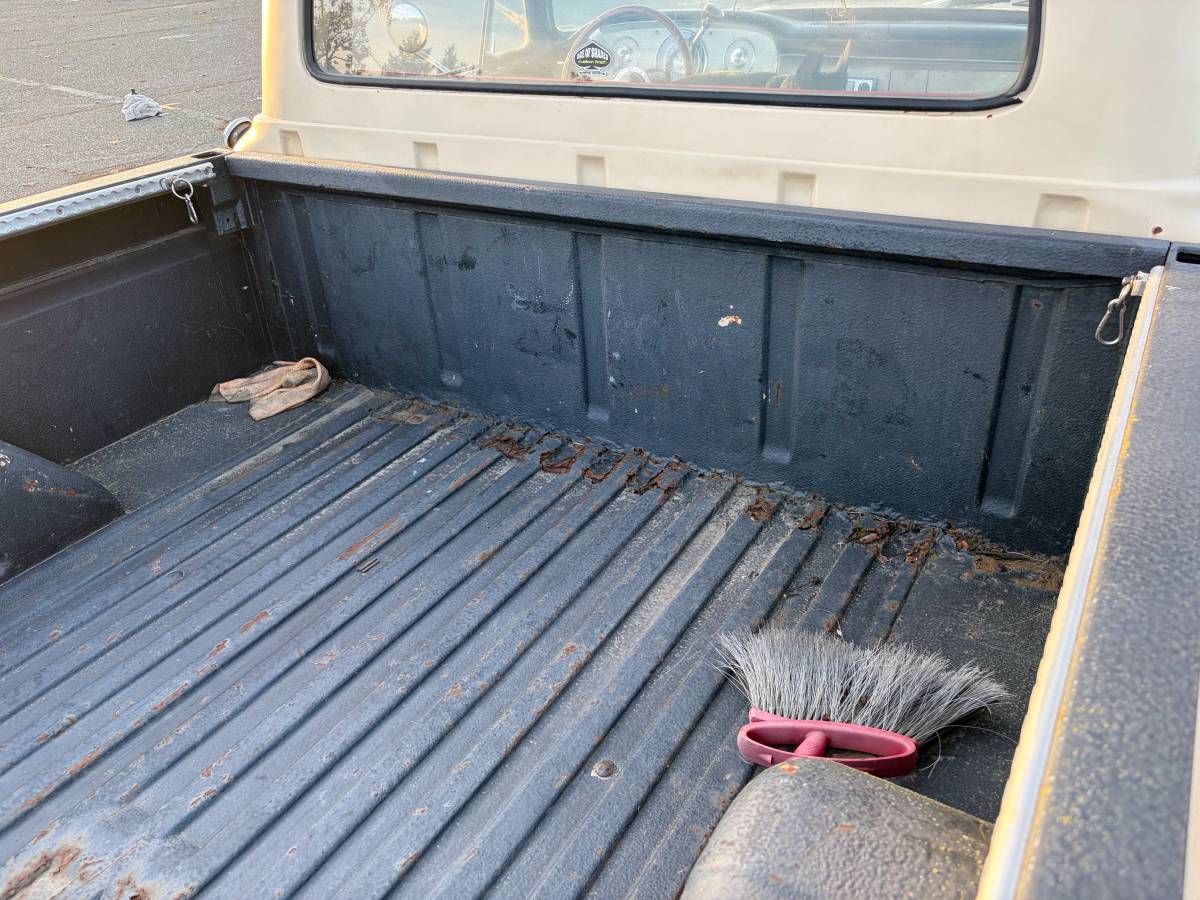 Ford-f100-pickup-1966-custom-22