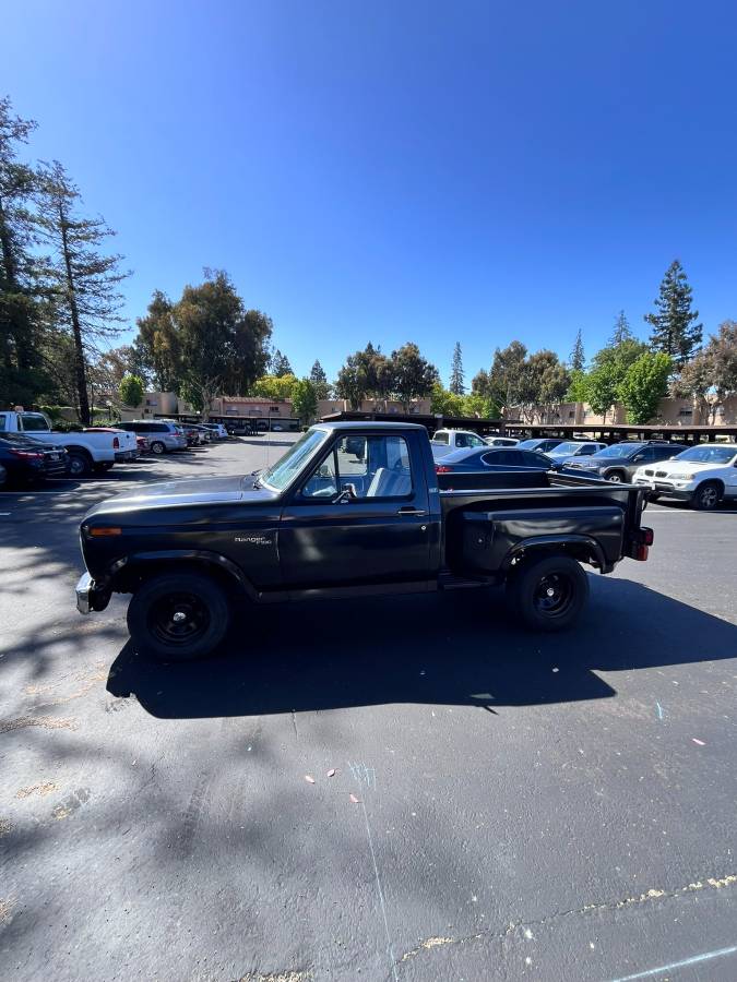 Ford-f100-xlt-ranger-1981-black-11