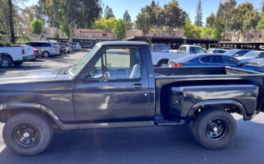 Ford-f100-xlt-ranger-1981-black