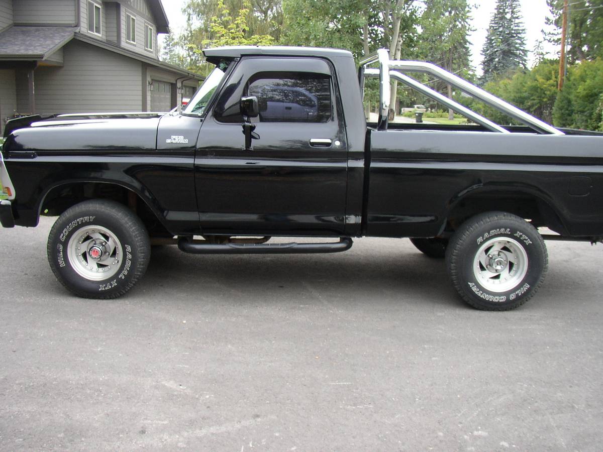 Ford-f150-1978-black-8