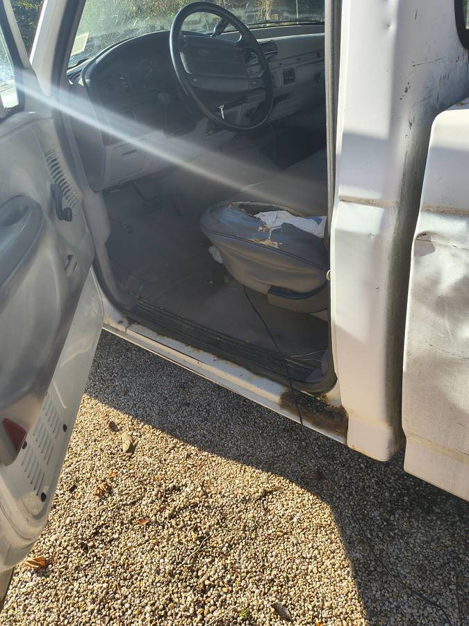 Ford-f150-1994-white-3