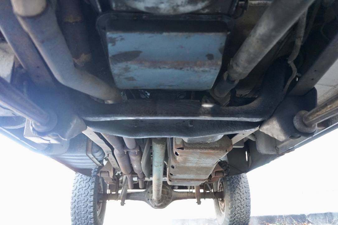 Ford-f150-4x4-1979-blue-17