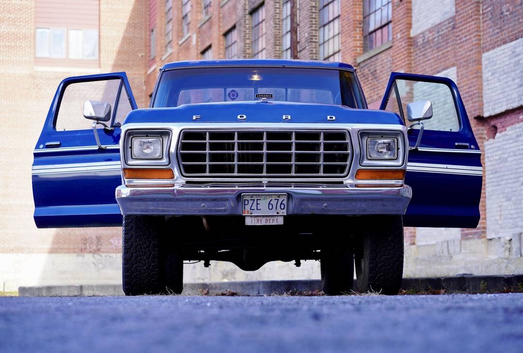 Ford-f150-4x4-1979-blue-4
