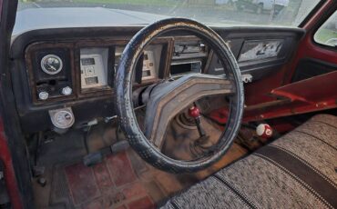 Ford-f150-4x4-1979-red-17