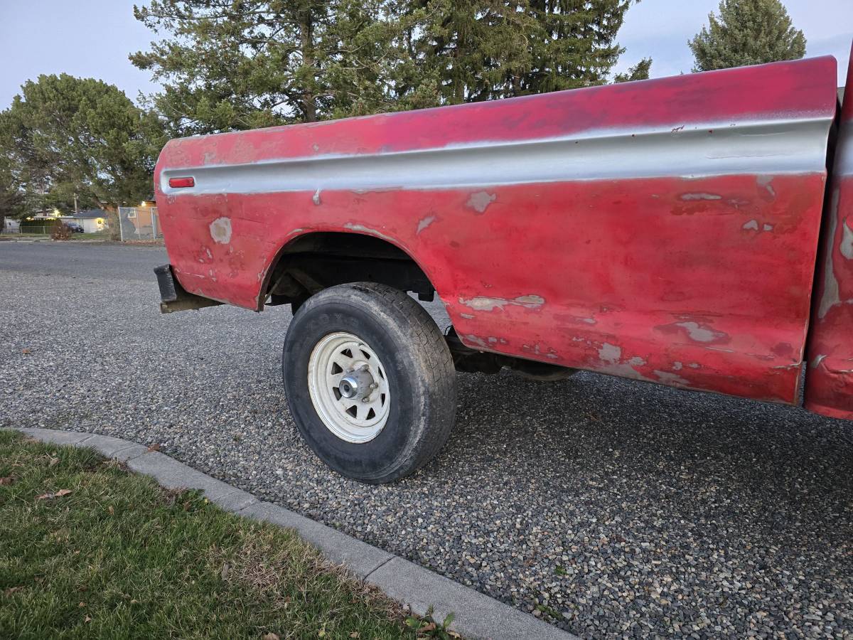 Ford-f150-4x4-1979-red-5