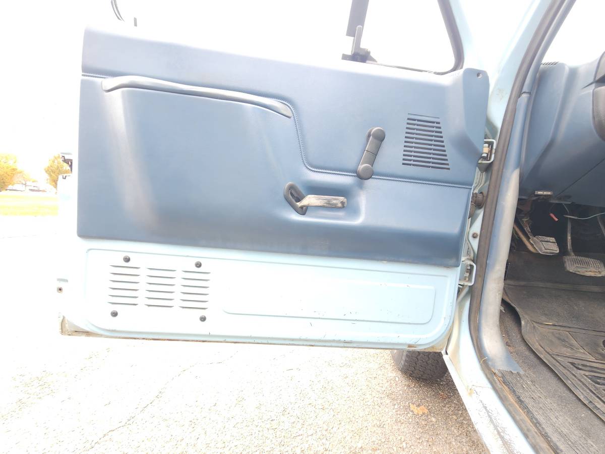 Ford-f150-4x4-1987-10