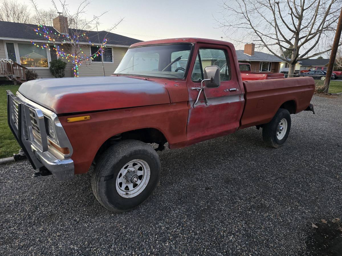 Ford-f150-custom-1979-red-13