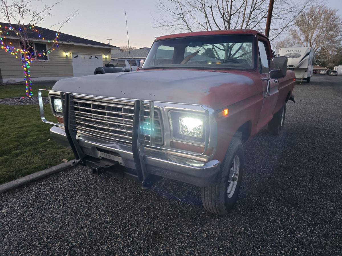 Ford-f150-custom-1979-red-16