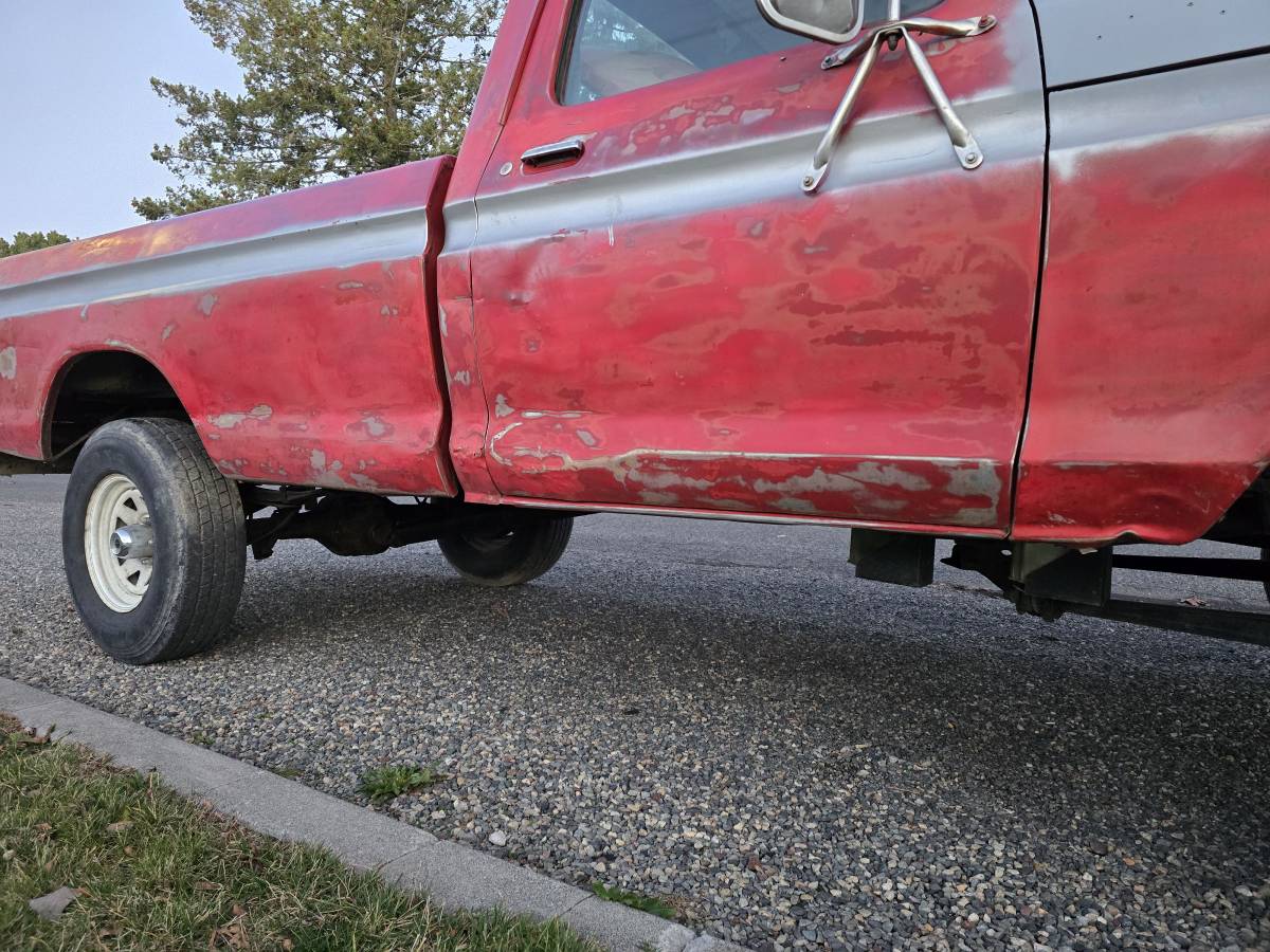 Ford-f150-custom-1979-red-2