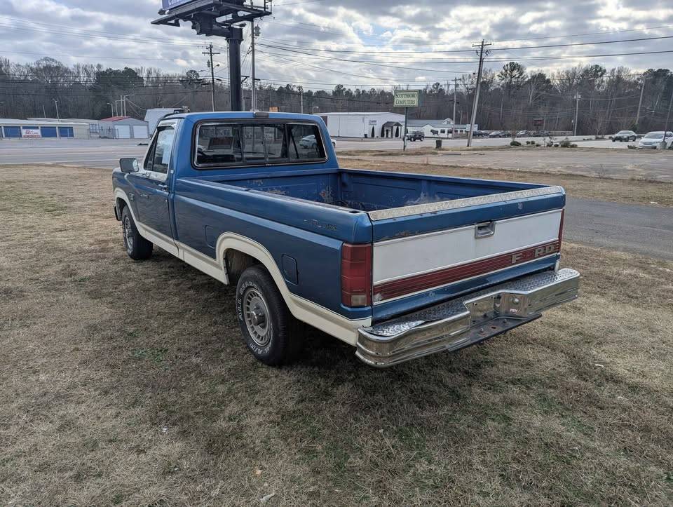 Ford-f150-xlt-lariat-explorer-1985-blue-1