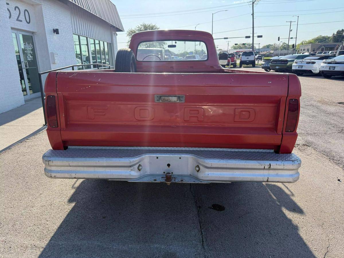 Ford-f250-1965-red-9