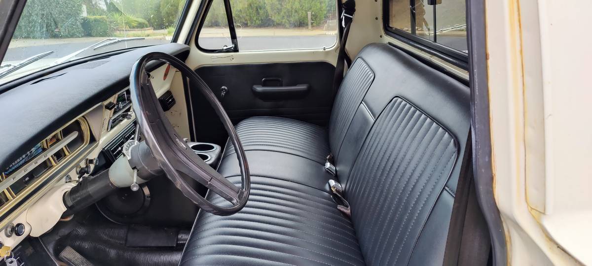 Ford-f250-1972-white-3