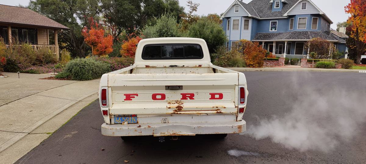 Ford-f250-1972-white-4