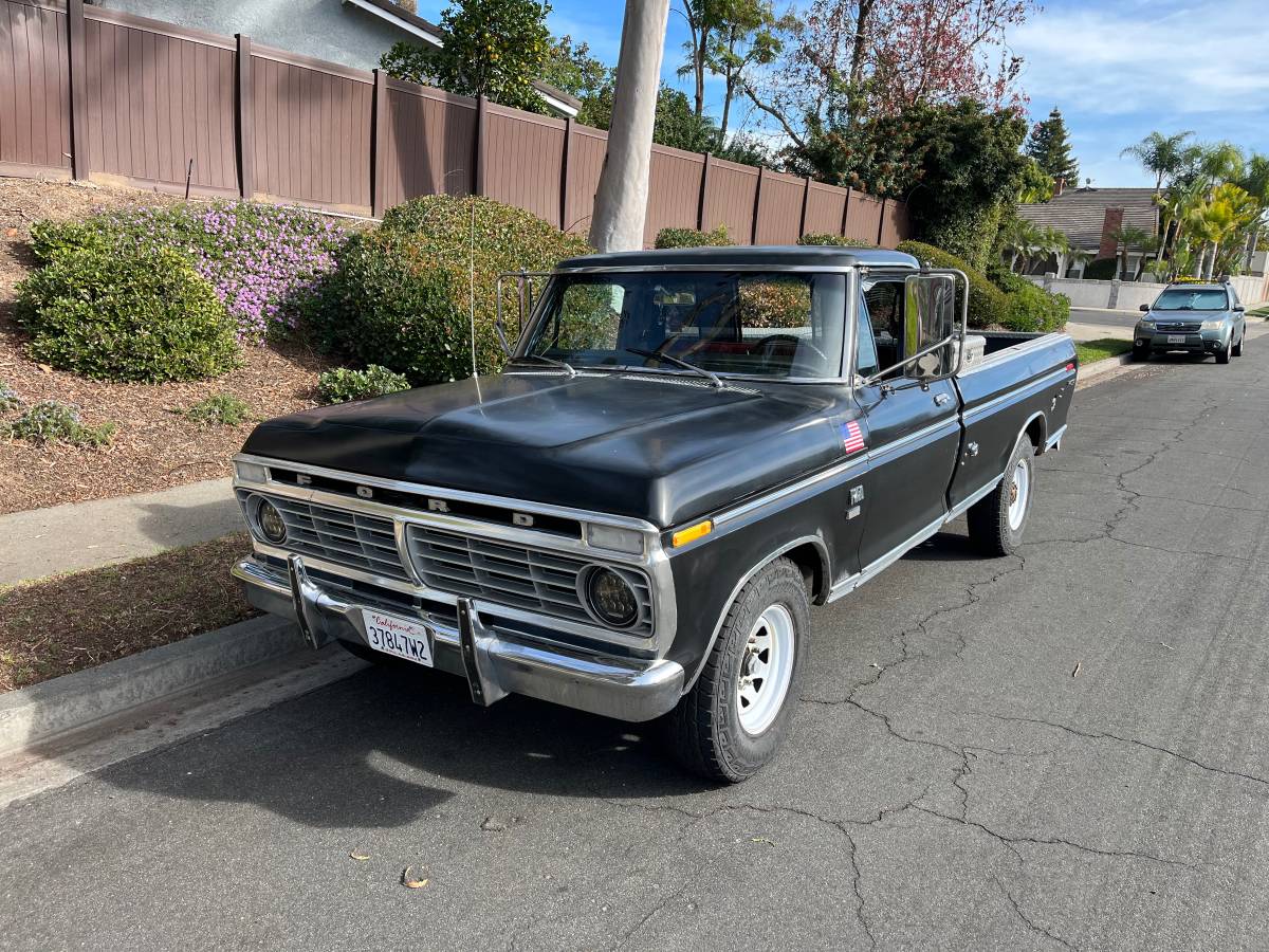 Ford-f250-1974-black-9