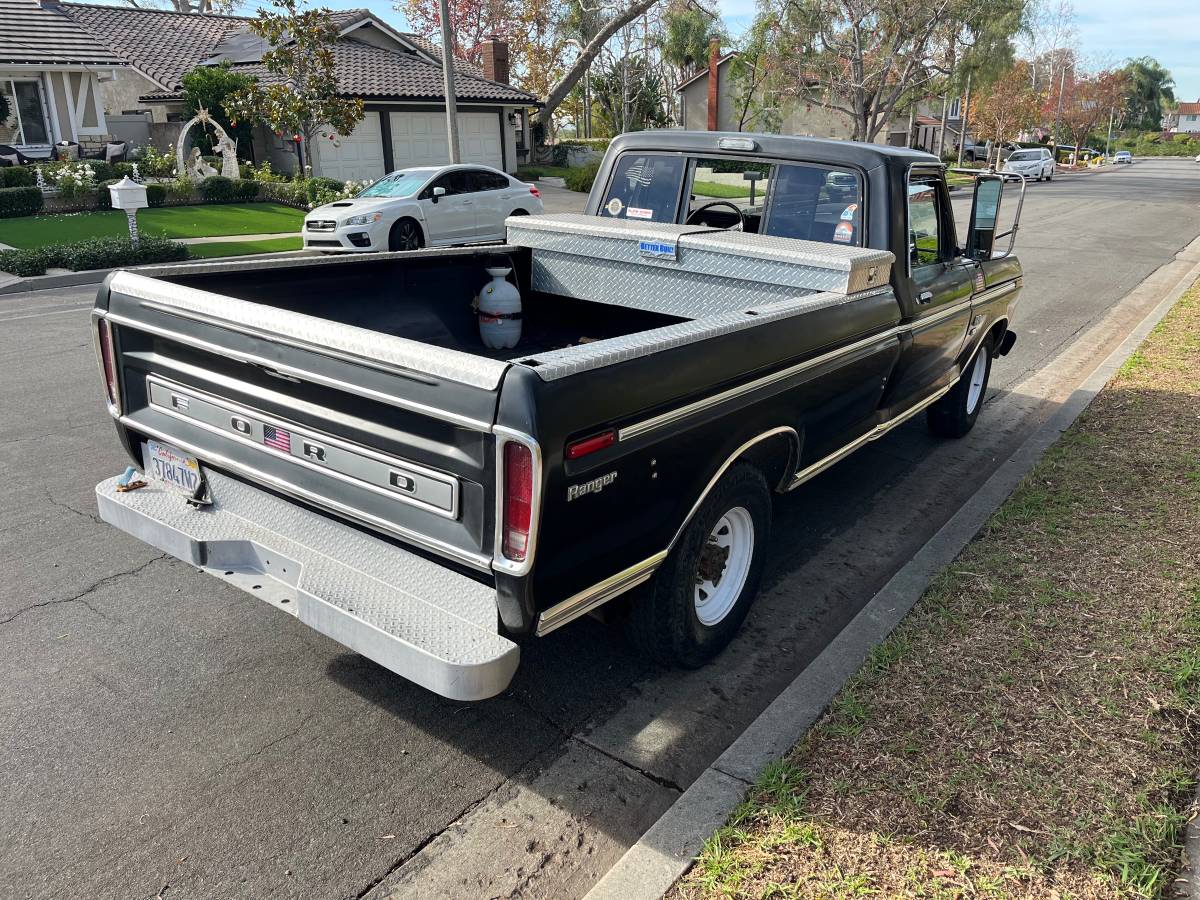 Ford-f250-1974-black