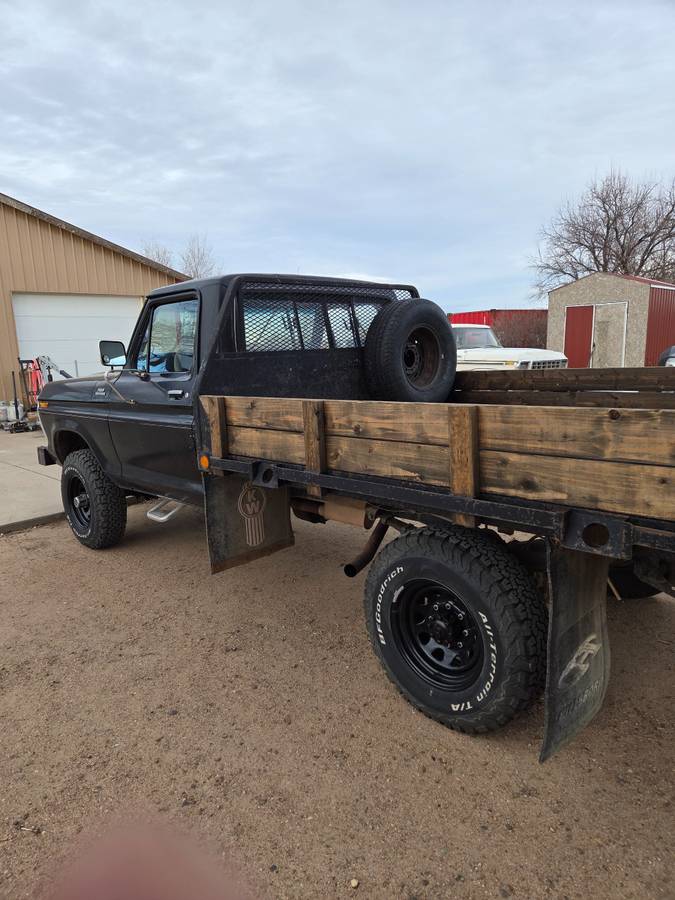 Ford-f250-1977-black-11
