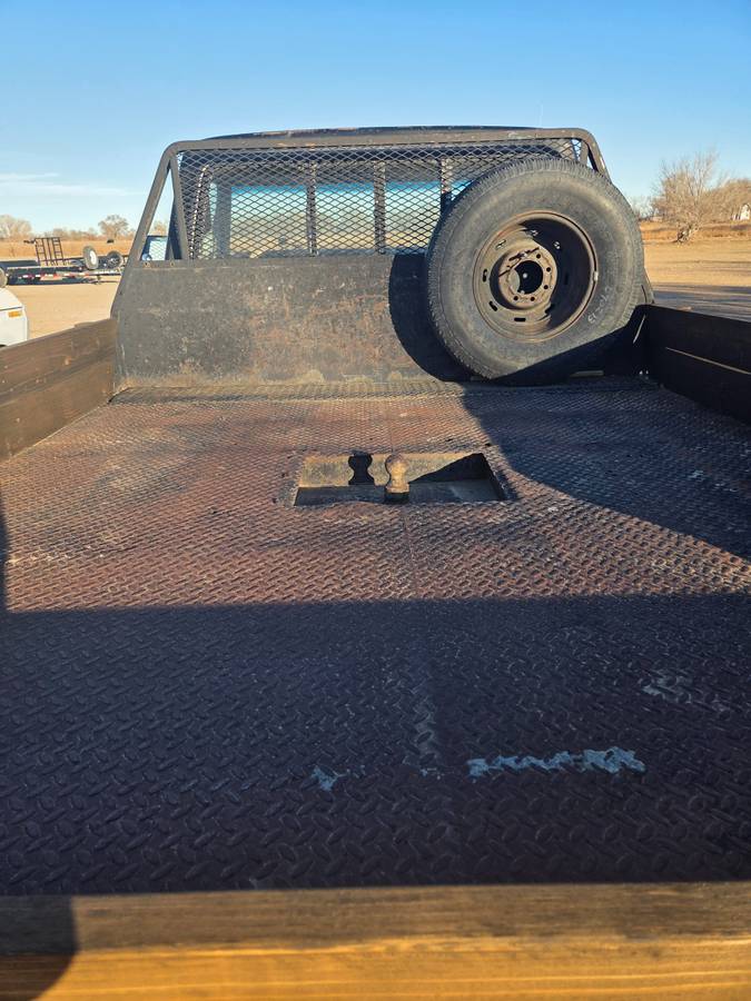 Ford-f250-1977-black-19