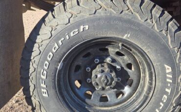 Ford-f250-1977-black-3