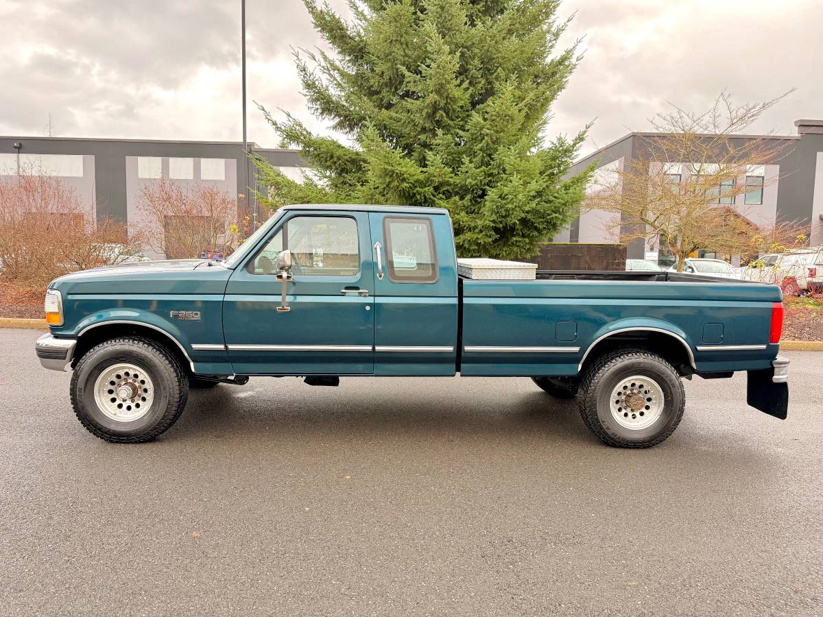 Ford-f250-1994-green-3