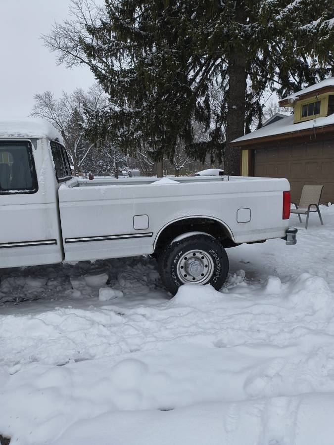 Ford-f250-1996-white-4