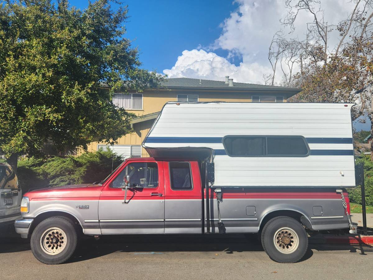 Ford-f250-and-anderson-cabover-camper-1992-14