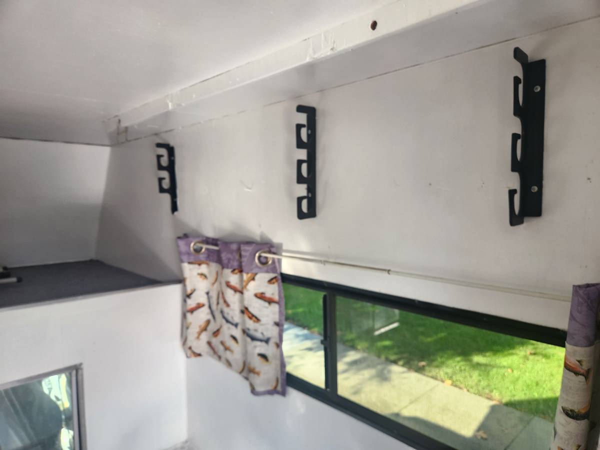 Ford-f250-and-anderson-cabover-camper-1992-16