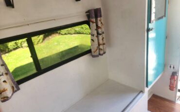 Ford-f250-and-anderson-cabover-camper-1992-8