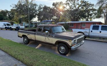 Ford-f250-camper-special-1979