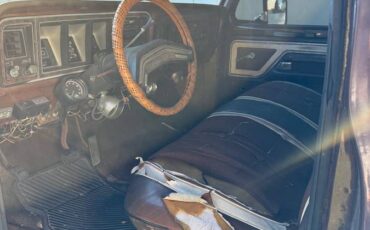 Ford-f250-camper-special-1979-7