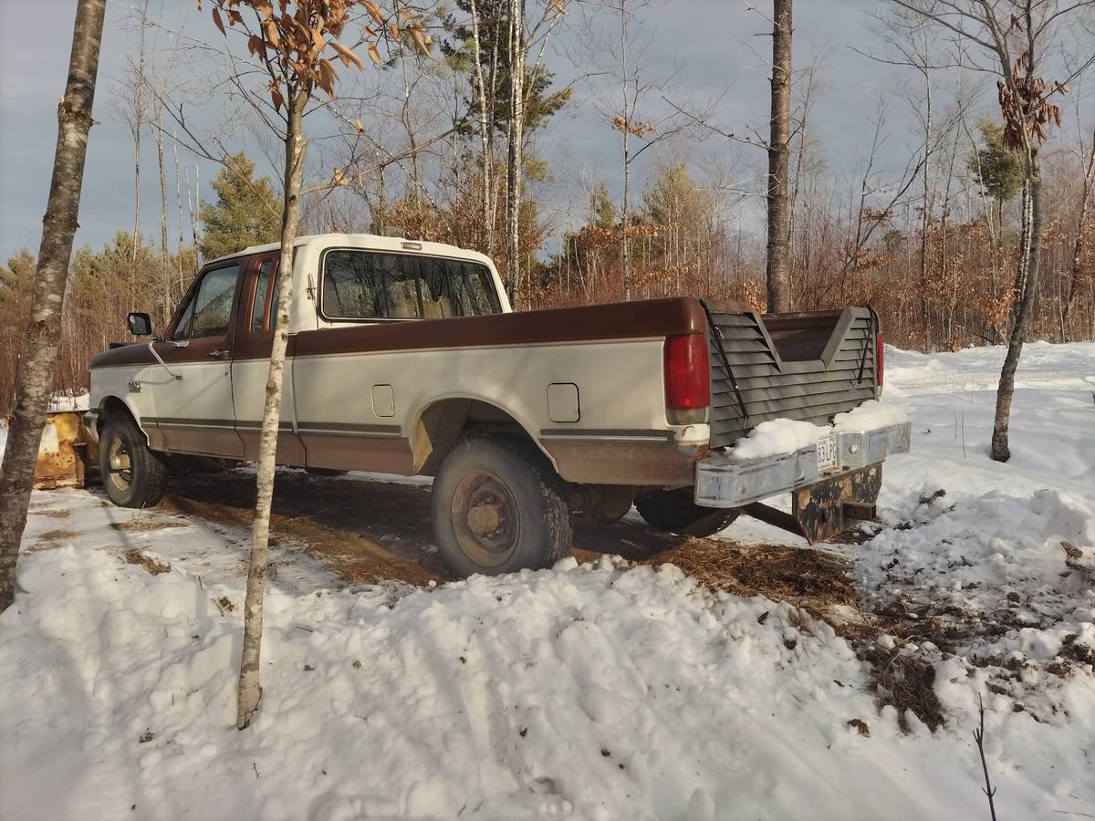 Ford-f250-super-duty-lariat-4x4-1988-brown-2