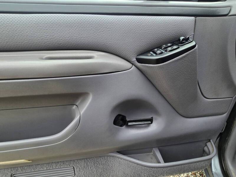 Ford-f250-super-duty-xlt-diesel-turbocharcher-1996-grey-9