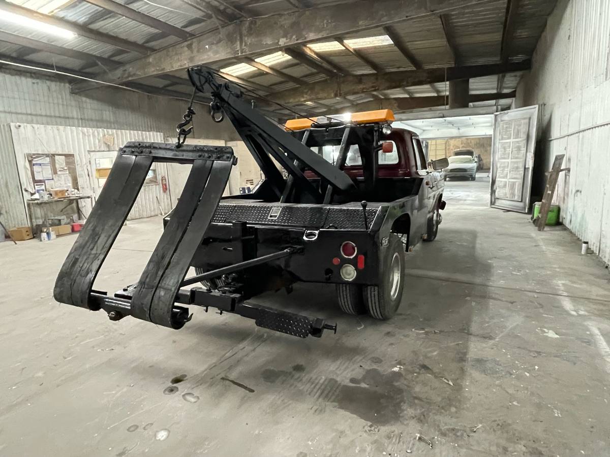 Ford-f350-1970-custom-5