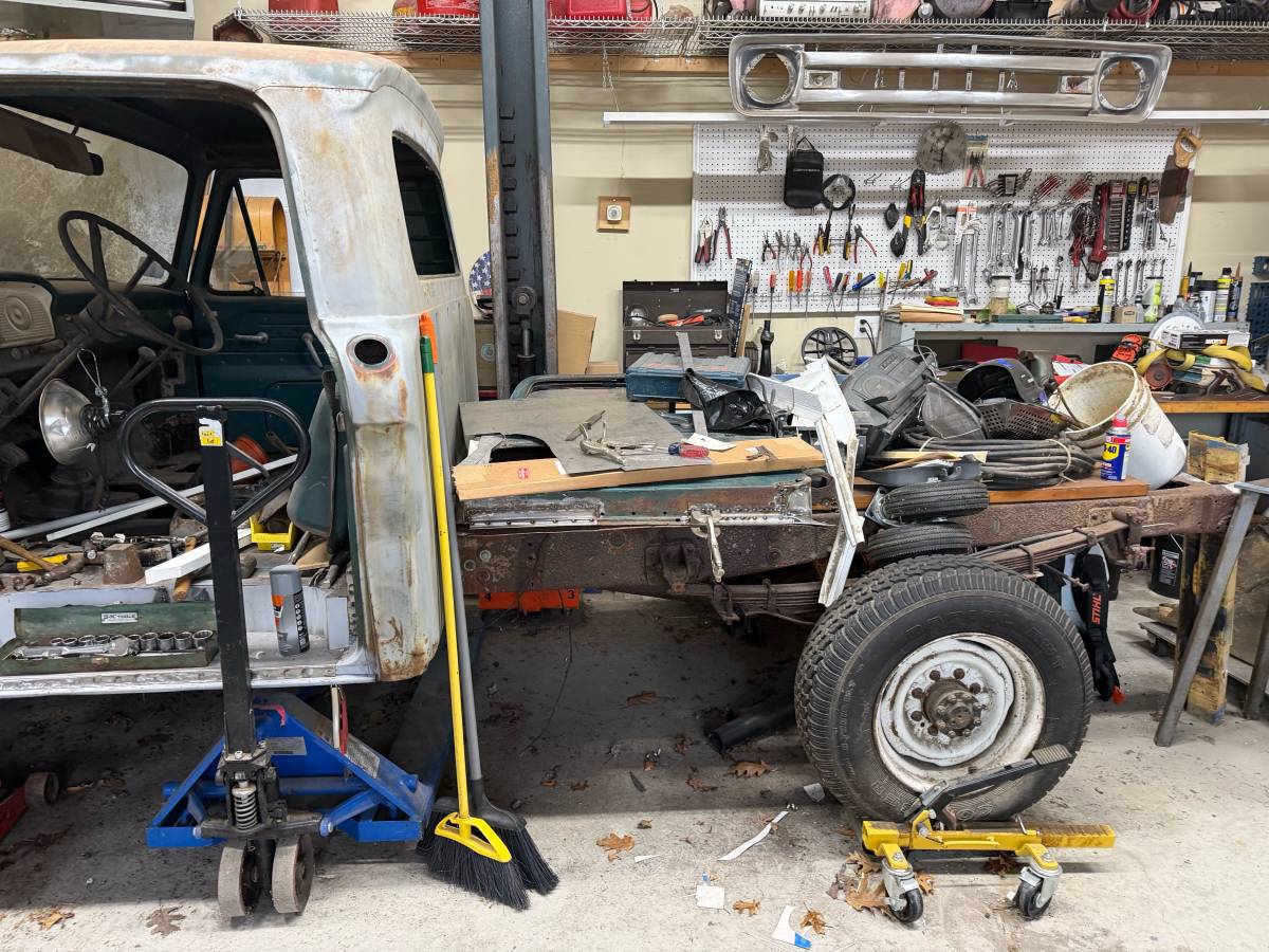 Ford-f350-4x4-1964-green-1