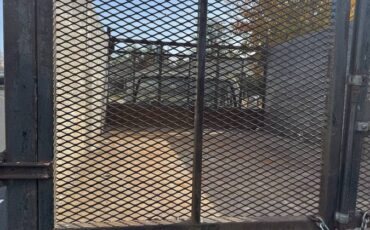 Ford-f350-diesel-1987-white-2