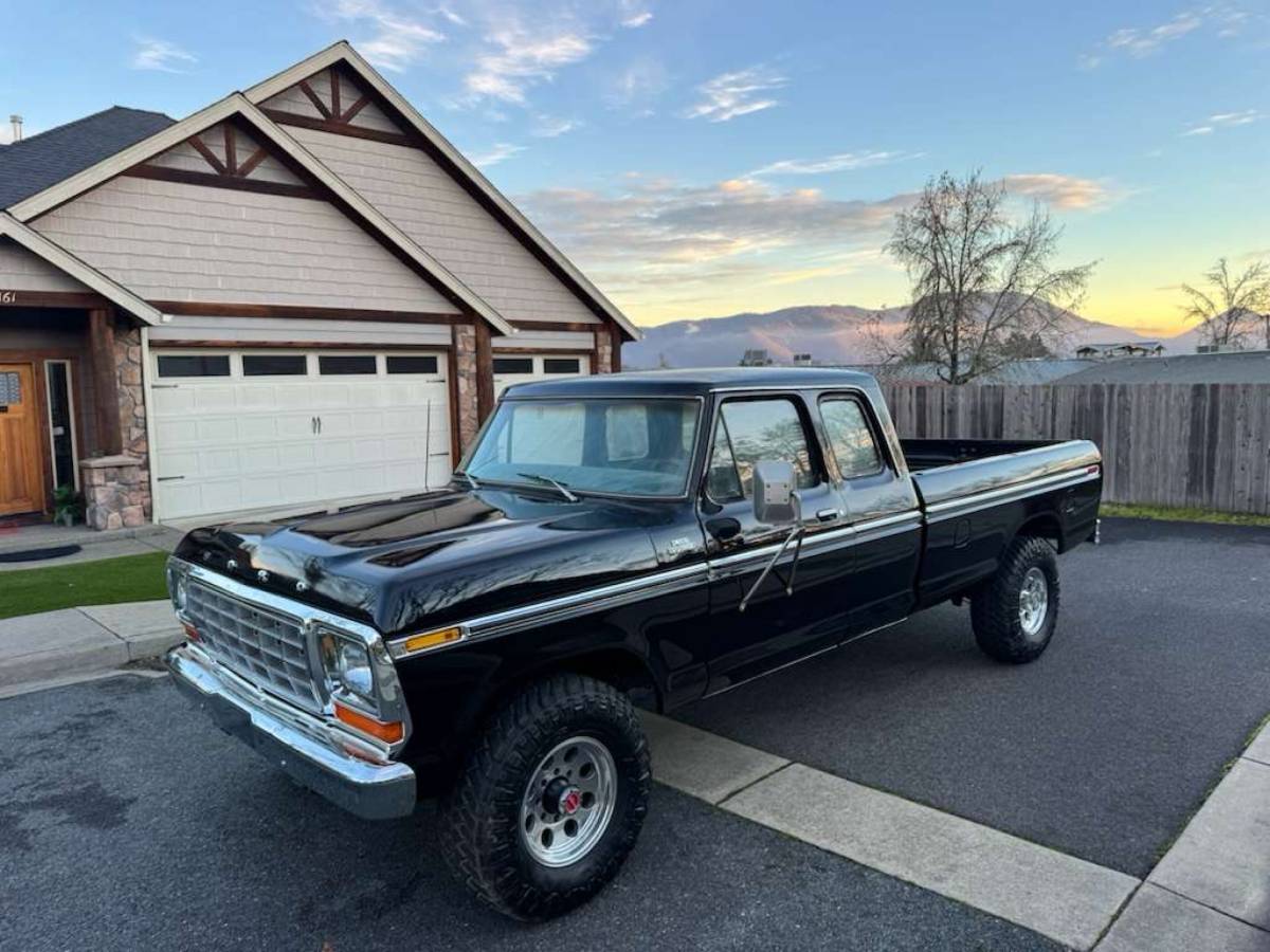 Ford-f350-ranger-supercab-1979-black-23
