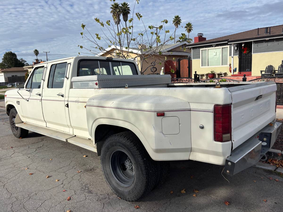 Ford-f350-super-duty-crew-cab-diesel-1985-2