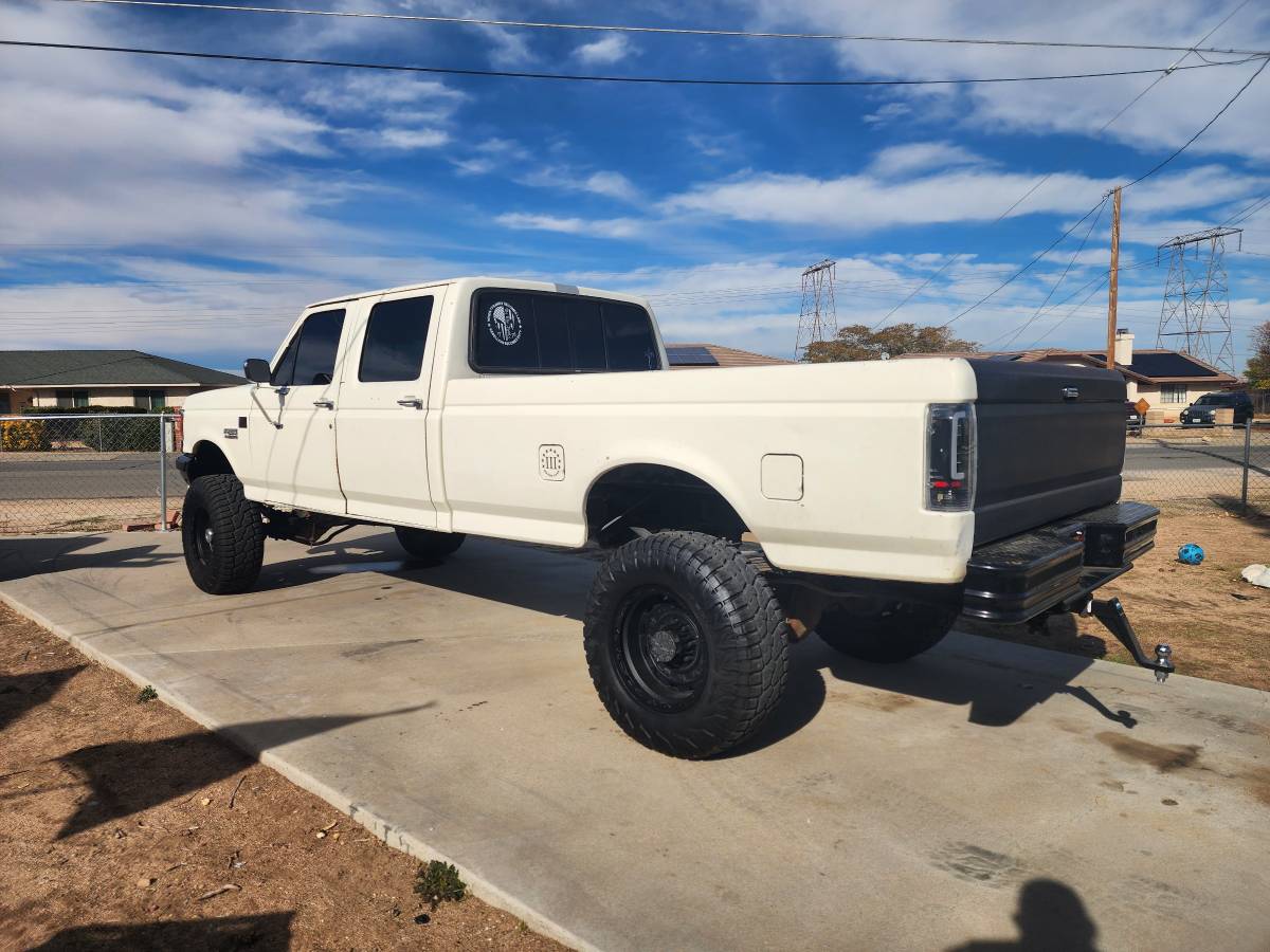 Ford-f350-super-duty-crew-cab-diesel-1990-white-3