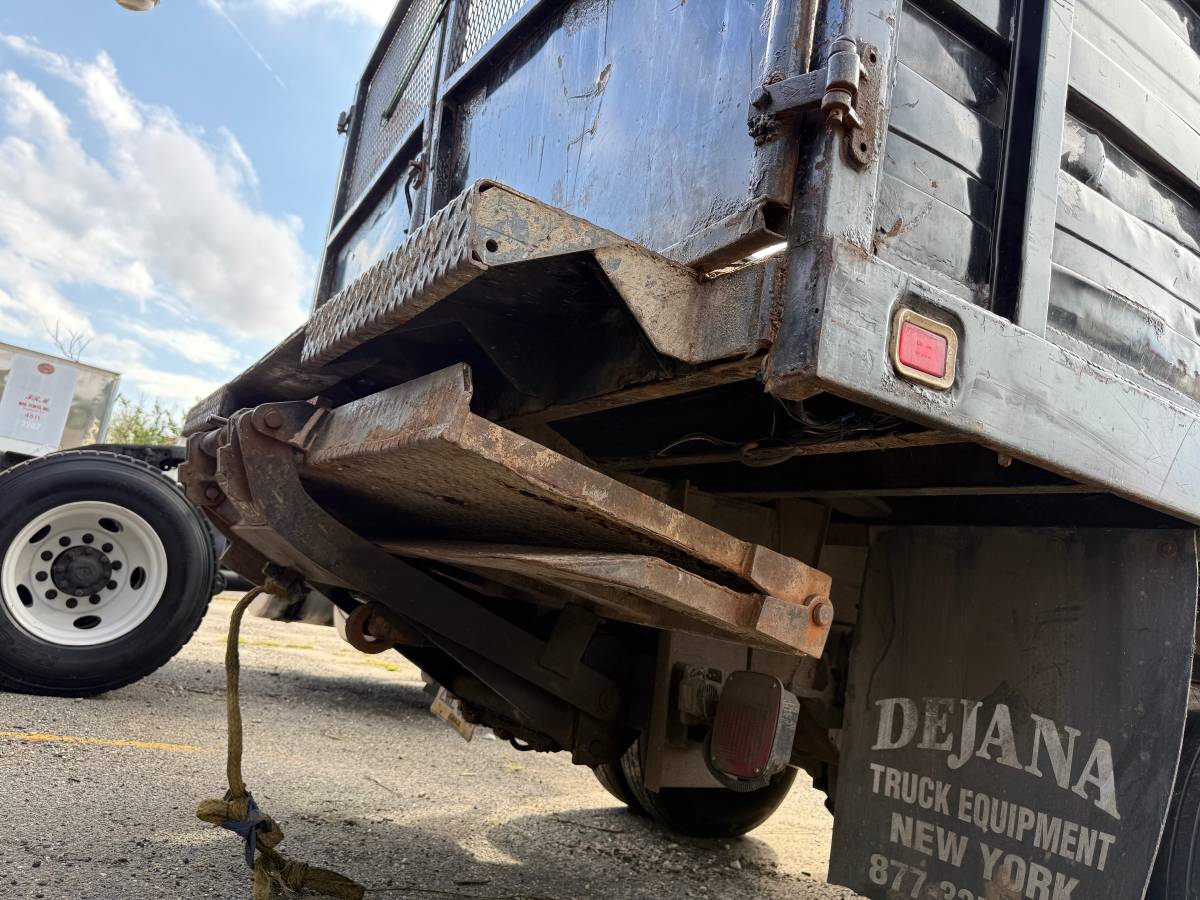 Ford-f550-super-duty-diesel-1996-11