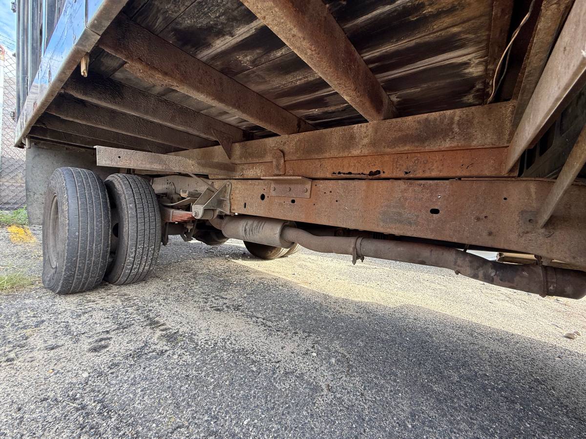 Ford-f550-super-duty-diesel-1996-14