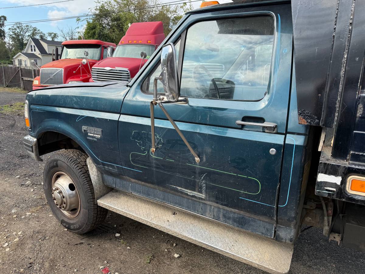 Ford-f550-super-duty-diesel-1996-7