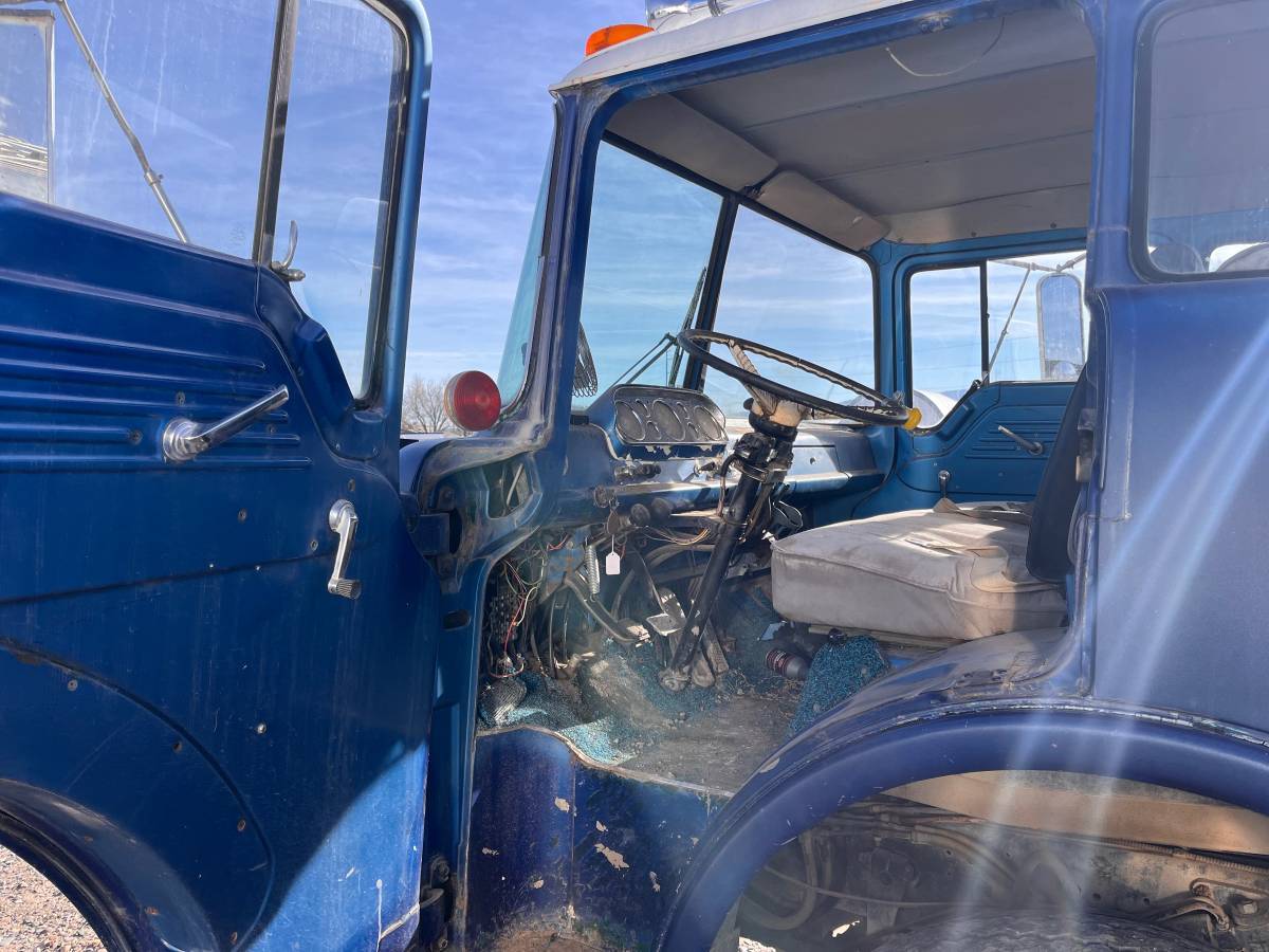 Ford-f600-1964-blue-5