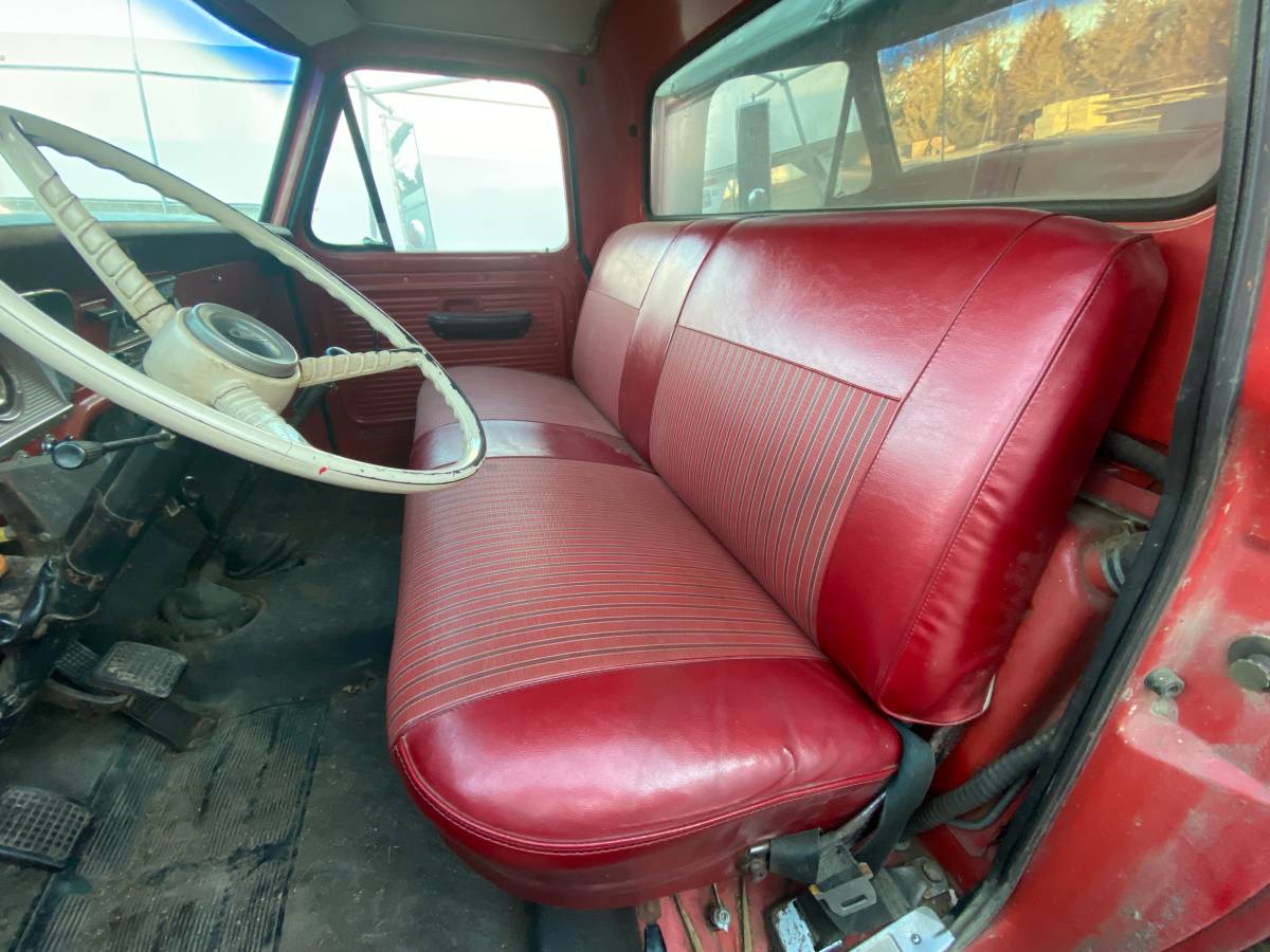 Ford-f600-1968-red-12