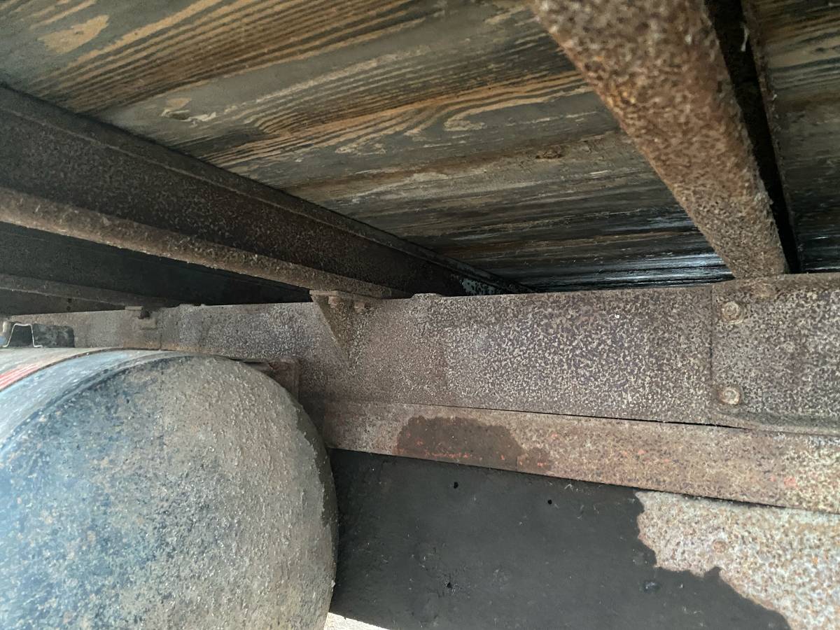 Ford-f600-1968-red-17