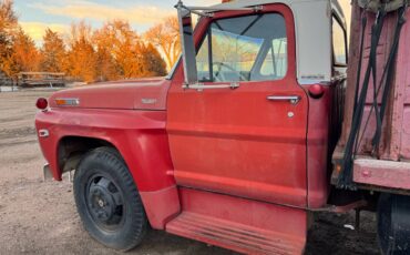 Ford-f600-1968-red-3