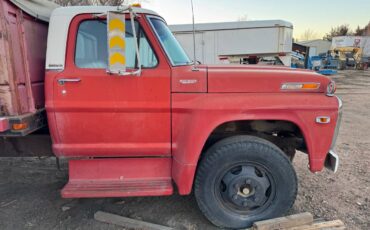 Ford-f600-1968-red-4