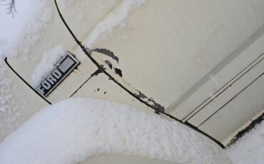 Ford-f600-1983-white-2