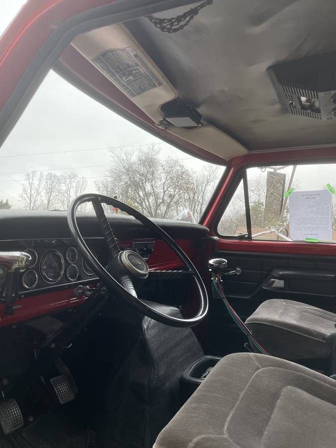 Ford-f750-diesel-1975-red-3